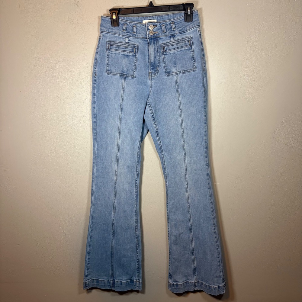 Shyanne Womens High Waist Flare Jeans Light Wash Patch Pocket Western 29W x 34L